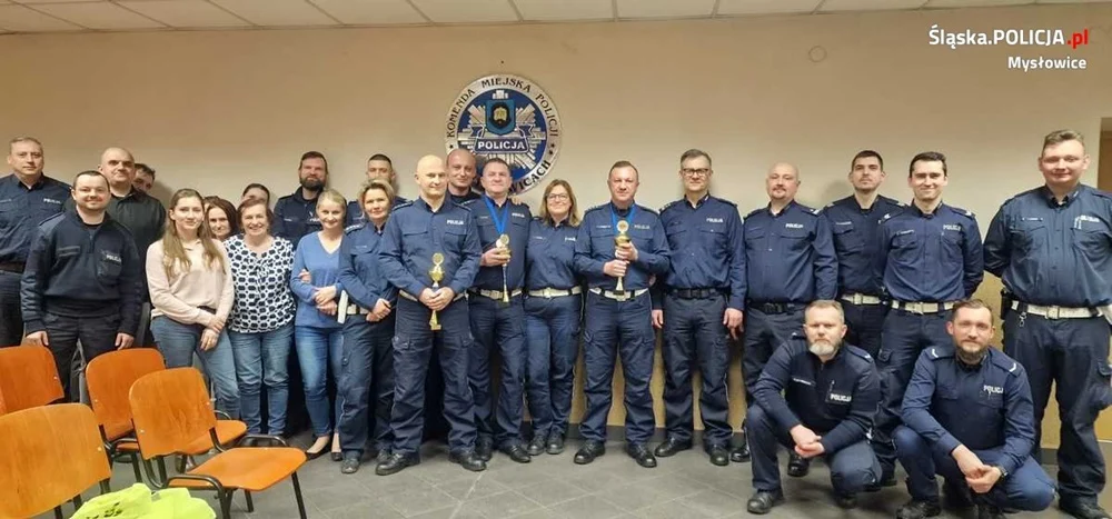 Pożegnanie policjantów odchodzących na emeryturę. Uroczystość w KMP