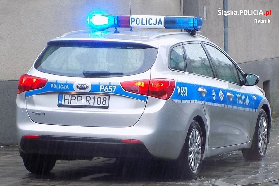 Plecak eksplodował na lekcji. Ewakuacja szkoły w Rybniku!