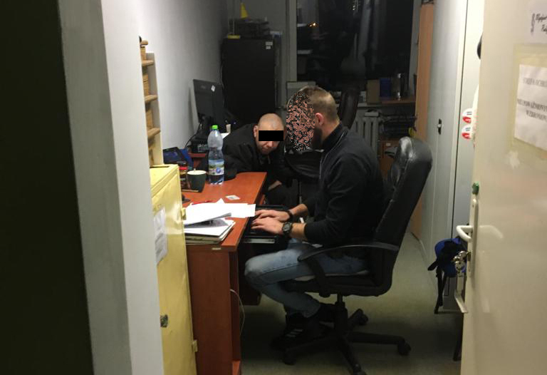 Kradł koła z samochodów. Grozi mu 5 lat więzienia!