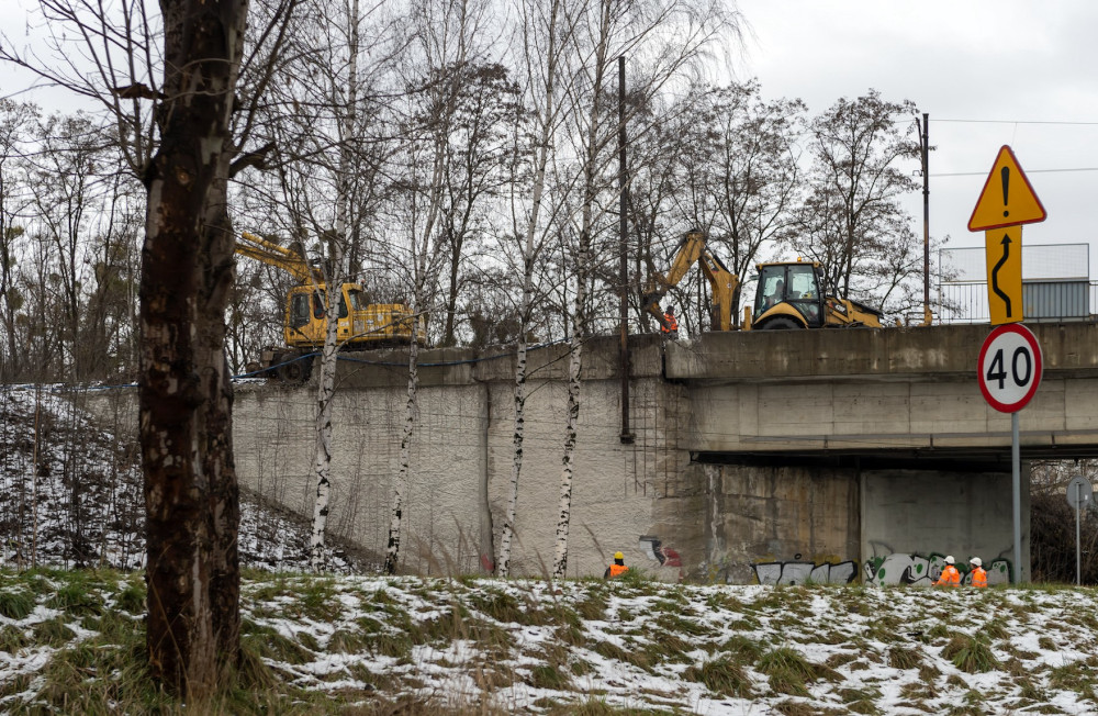 Utrudnienia drogowe w rejonie wiaduktów nad ul. Strzelców Bytomskich i Dąbrowa Miejska