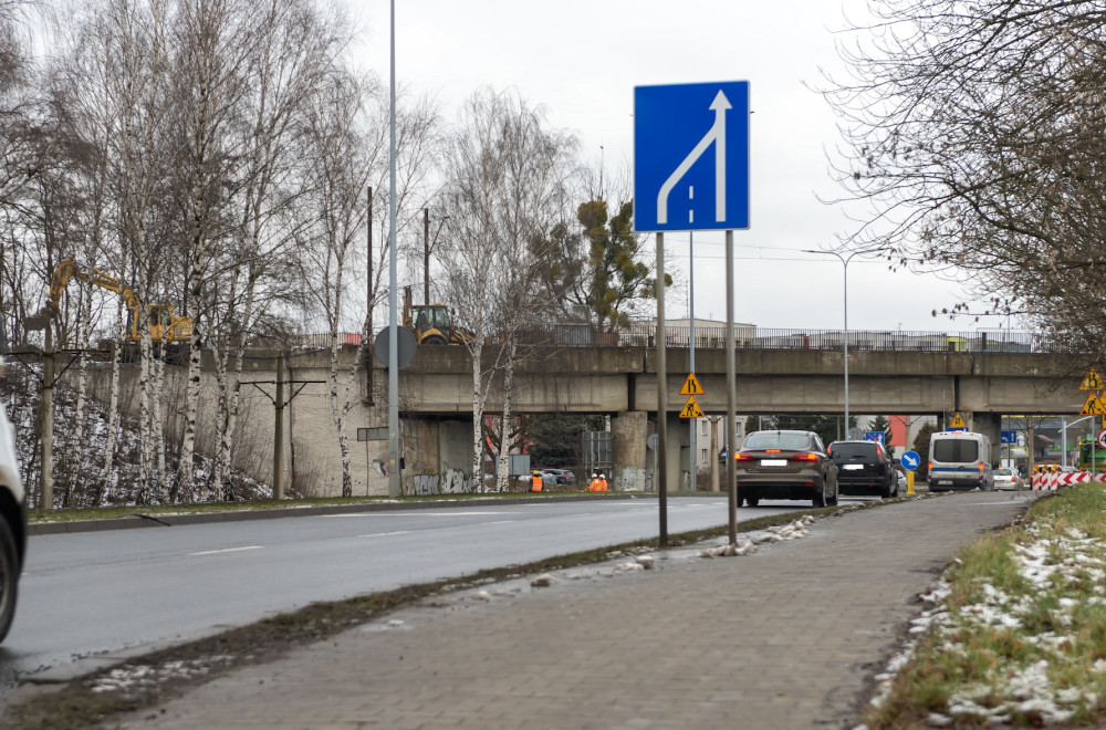 Utrudnienia drogowe w rejonie wiaduktów nad ul. Strzelców Bytomskich i Dąbrowa Miejska