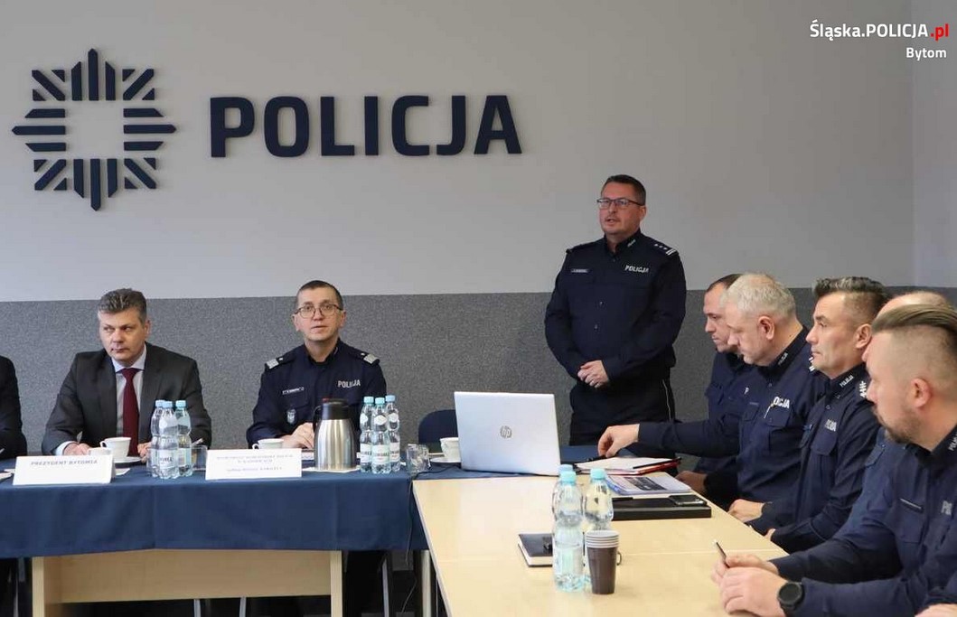 Odprawa roczna w bytomskiej komendzie