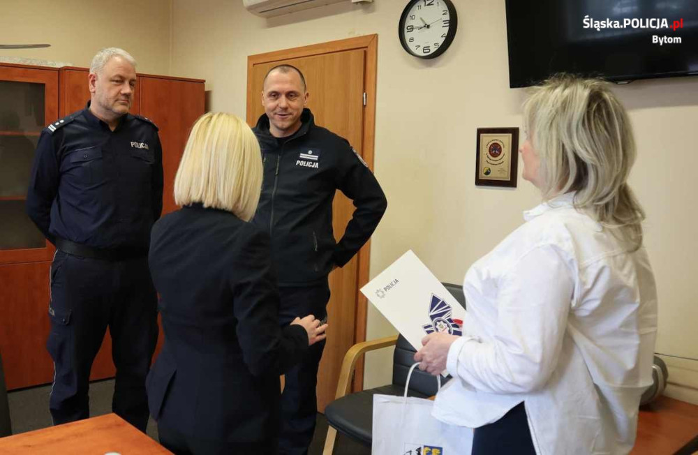 Pracownica banku wykazała się czujnością. Podziękowania za wzorową postawę