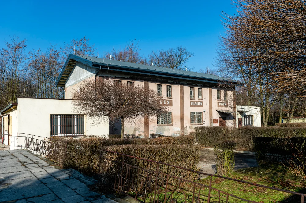 Miasto zmodernizowało dach budynku sali gimnastycznej GKS Rozbark