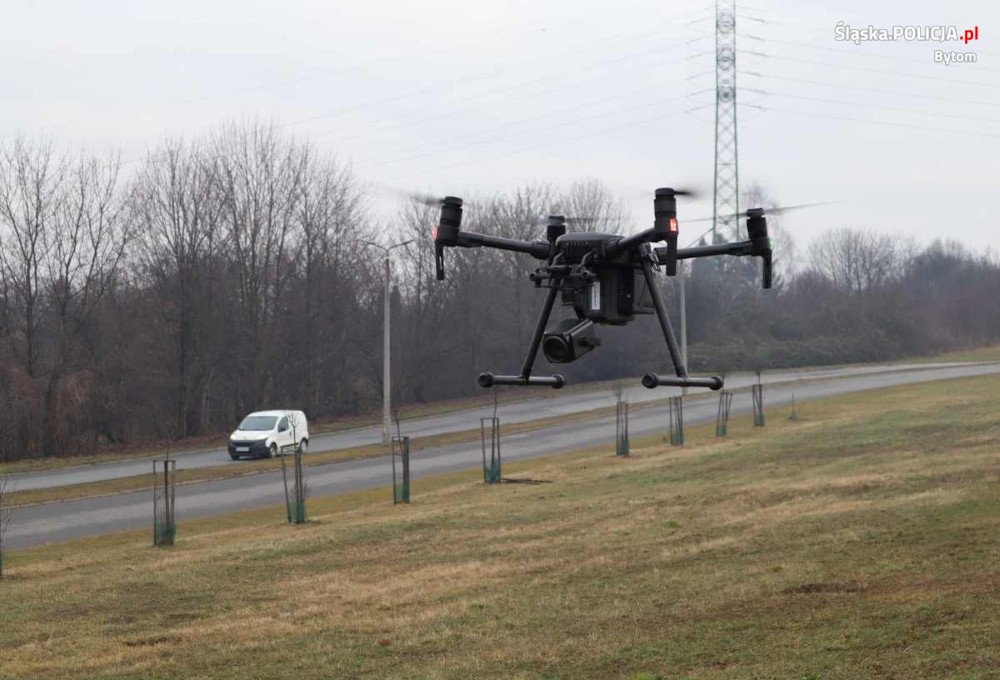 Działania "Bezpieczny Pieszy" pod okiem policyjnego drona