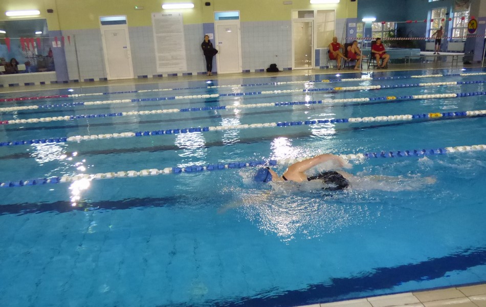 MOSiR Mikołów podsumował XXVI. edycję akcji „Pływaj na odległość”