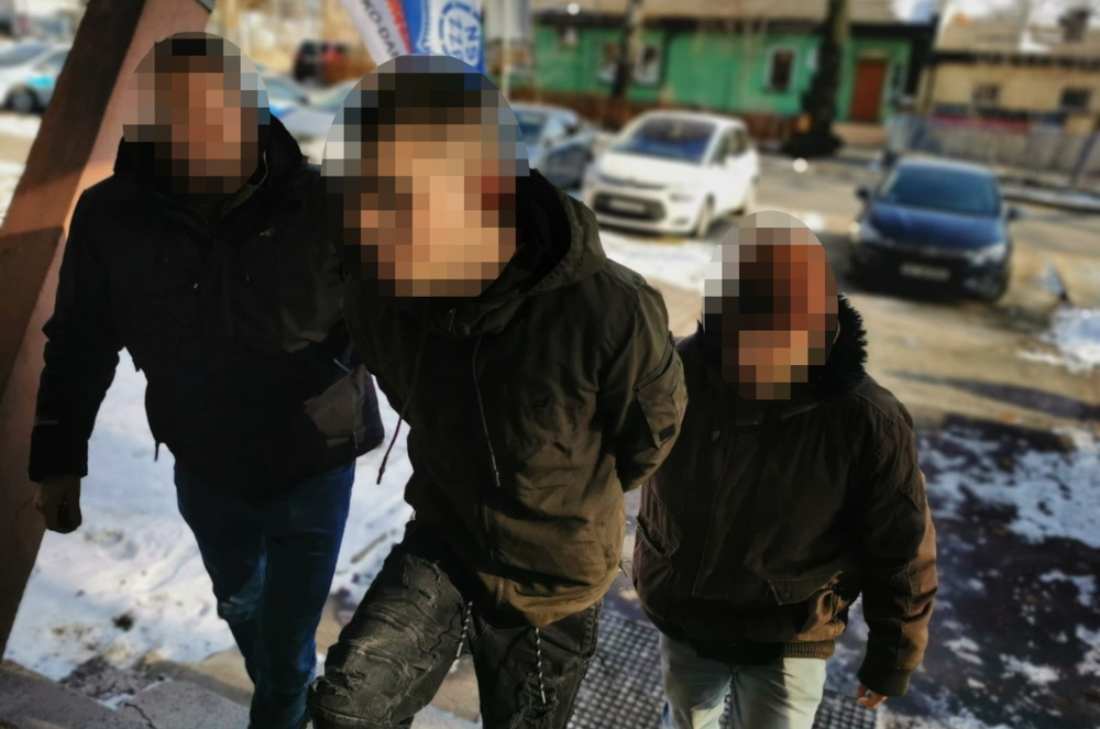 19-latek z Katowic okradł perfumerię. Natychmiast wpadł w ręce mikołowskich kryminalnych