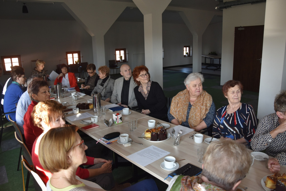 Seniorzy w silnej reprezentacji. Za nami posiedzenie Forum Seniorów Powiatu Mikołowskiego