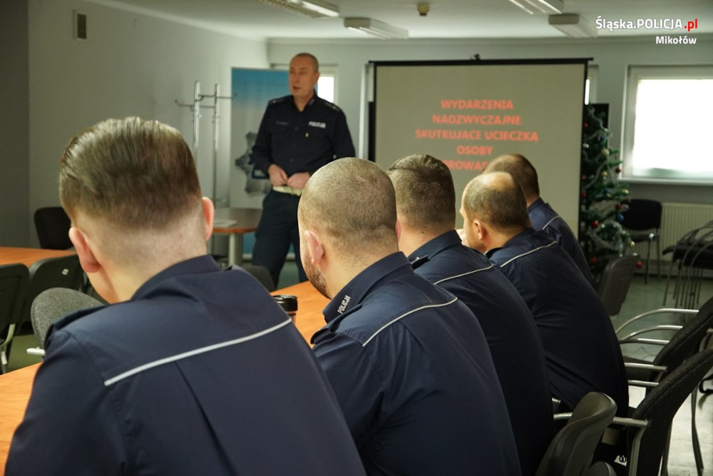 Podsumowanie roku 2022 w poszczególnych wydziałach komendy i komisariatach