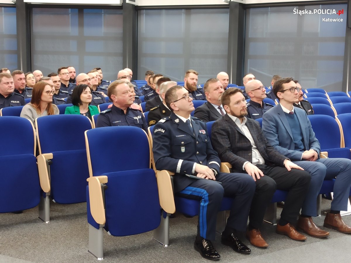 Odprawa roczna katowickich policjantów