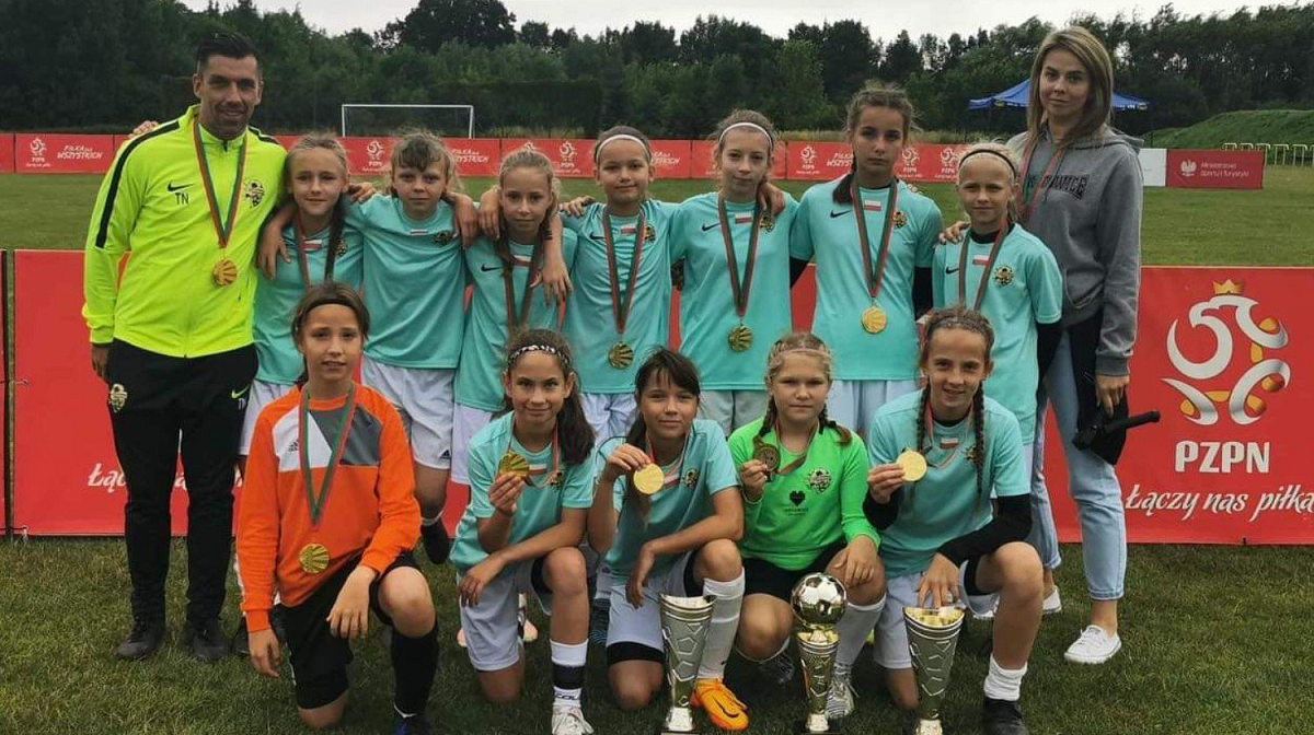 Pomóż zawodniczkom z UKKS Katowice spełnić marzenie! Trwa zbiórka na udział w turnieju