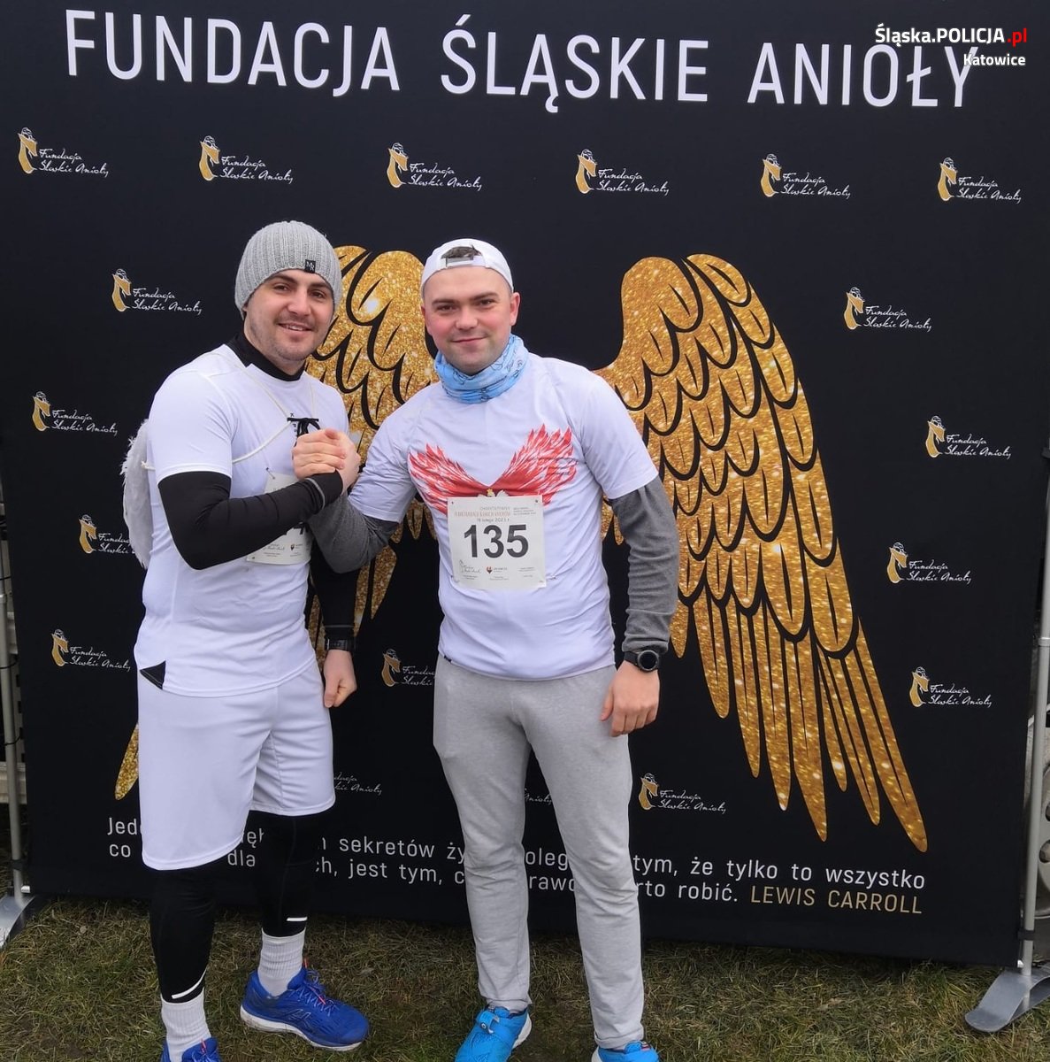 Katowiccy dzielnicowi pobiegli charytatywnie dla dzieci