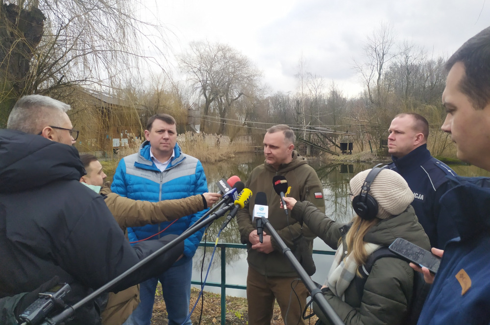 Śnieżna pantera zwiała z chorzowskiego zoo? Na szczęście to tylko ćwiczenia