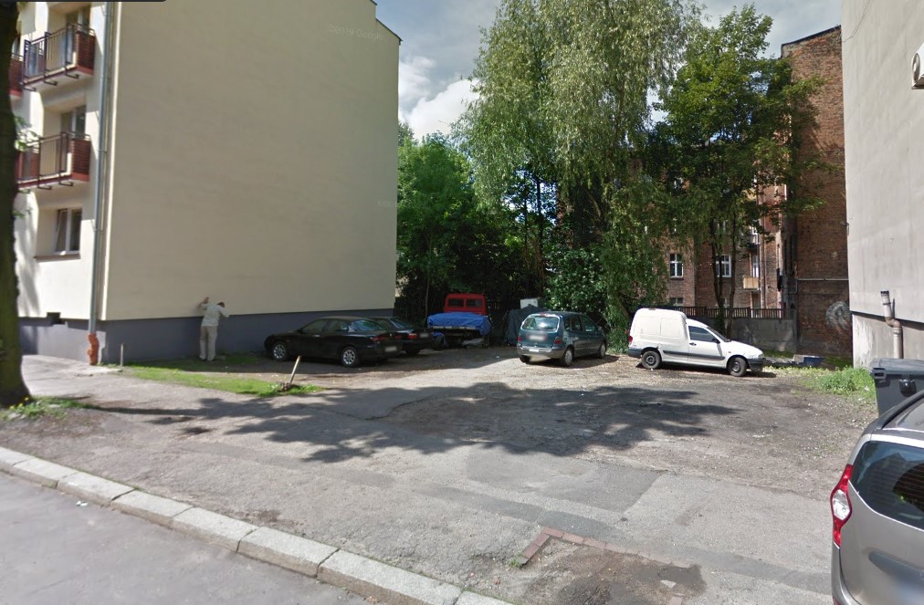 Działalność przy ul. Bogedaina utrudnia życie mieszkańcom. Radny prosi o interwencję