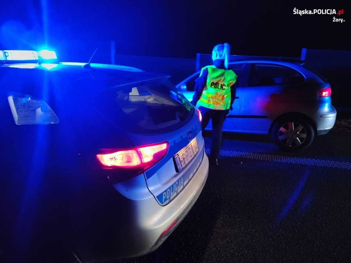 Żorscy policjanci sprawdzają trzeźwość kierujących. Rekordzista miał dwa promile alkoholu
