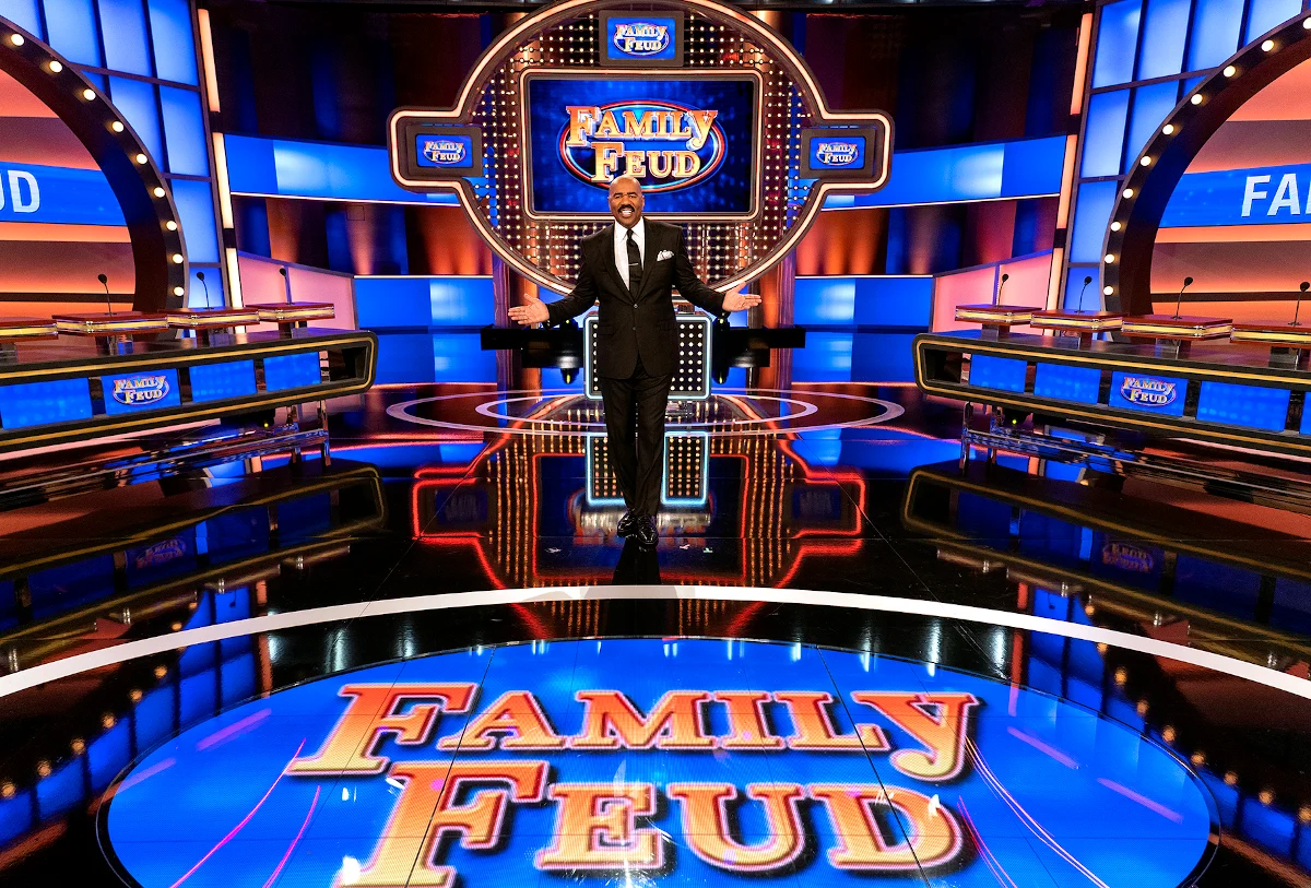 Familijna zadyma, czyli jazda bo bandzie. Oglądaj "Family Feud", oryginalną Familiadę