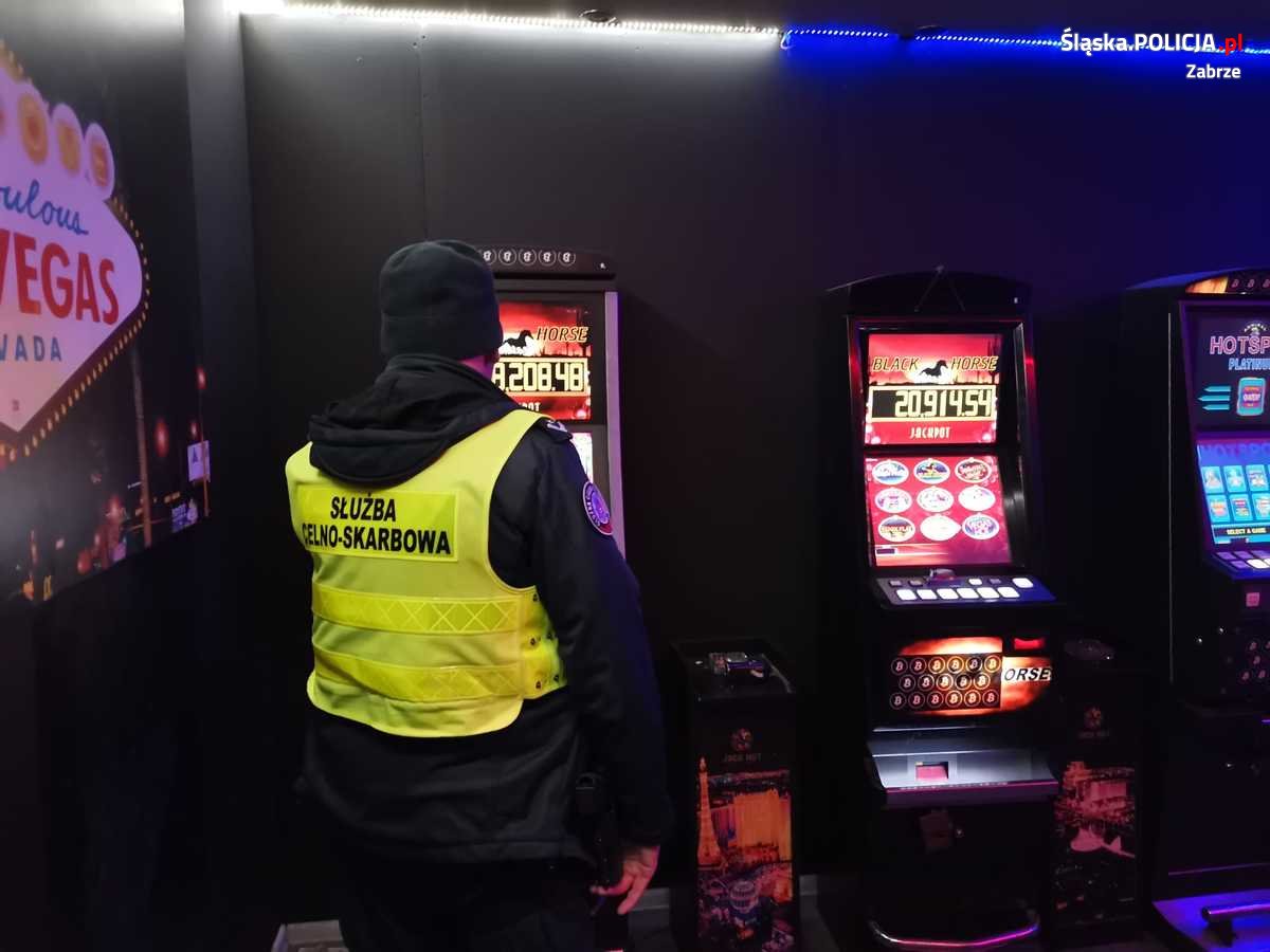 Nielegalne automaty przejęte przez zabrzańskich policjantów