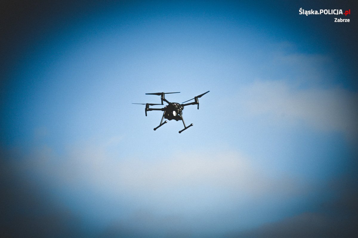 Działania "Bezpieczne Skrzyżowanie" z wykorzystaniem drona