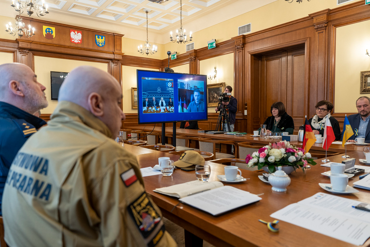 Wideokonferencja z przedstawicielami miast partnerskich na temat pomocy Ukrainie