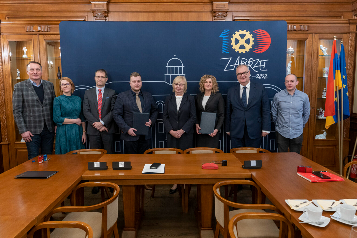 Podpisano umowę na wyburzenie Trybuny Zachodniej