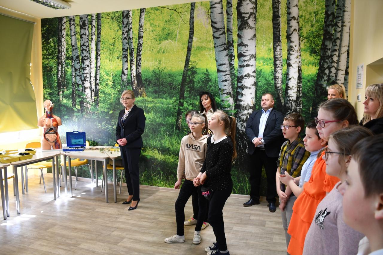 "Leśna Przystań" w SP nr 35 już otwarta! / fot. Jacek Knapik 33