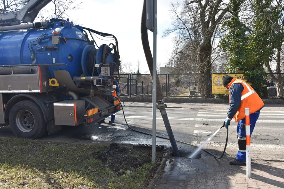 W Rudzie Śląskiej rozpoczęło się wiosenne oczyszczanie miasta