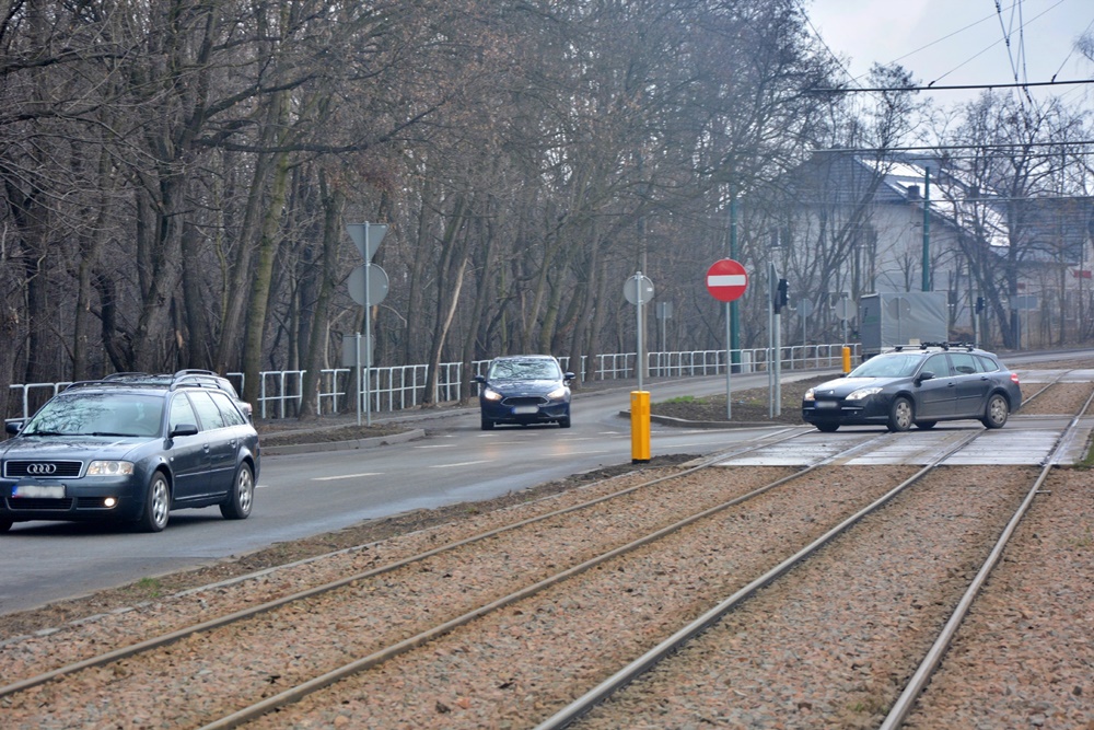 Zmiana organizacji ruchu w Chebziu 8
