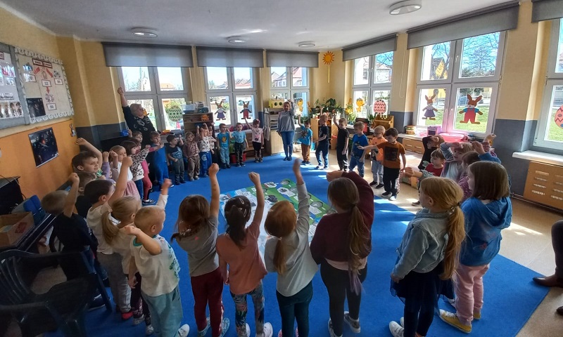 Burmistrz Pyskowic odwiedził przedszkolaków. Rozmawiali o ekologii