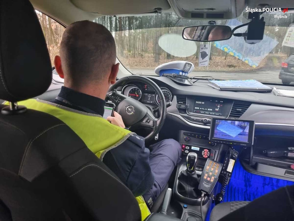 "Bezpieczny Przejazd ". Działania rybnickich policjantów Straży Ochrony Kolei