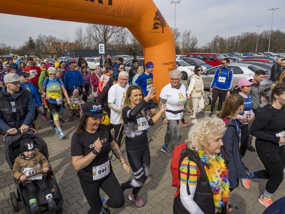 Podsumowanie Biegu Kolorowych Skarpetek Nowe Gliwice. Udział wzięło około tysiąca osób!
