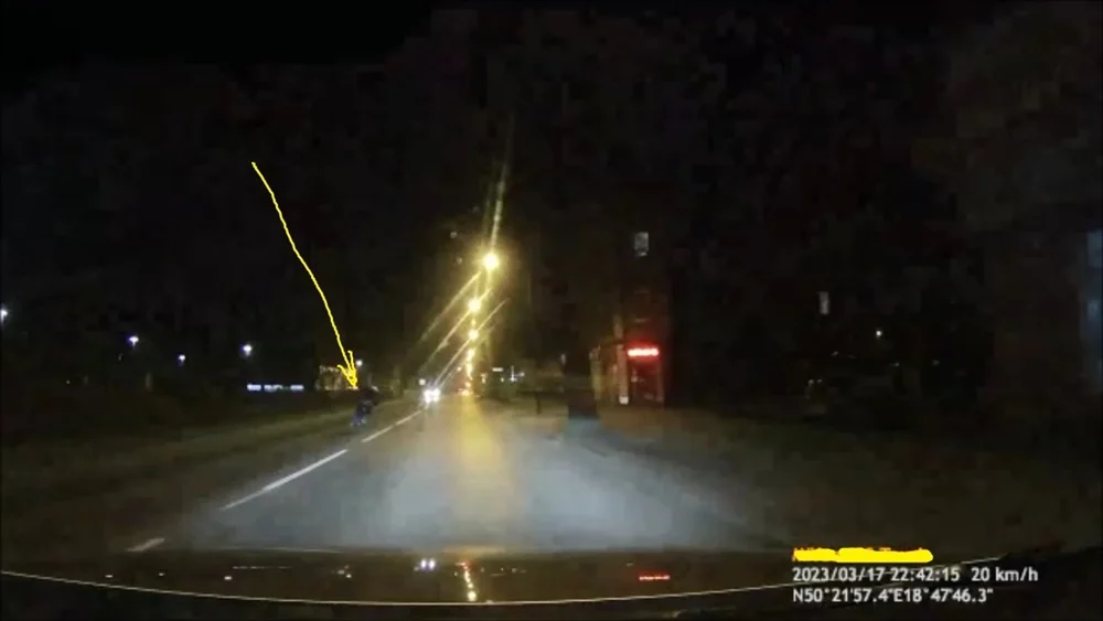 Pijany, ze słuchawkami w uszach jechał rowerem. Mężczyzna miał w organizmie 1,5 promila!