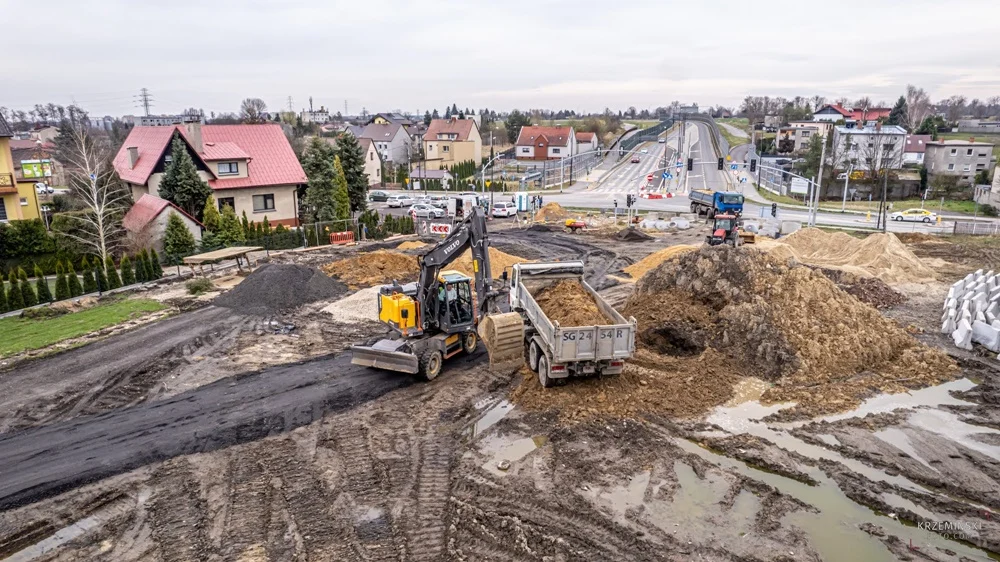 Zachodnia obwodnica w trakcie "domykania". Nowy odcinek przejmie ruch samochodowy z DK 78
