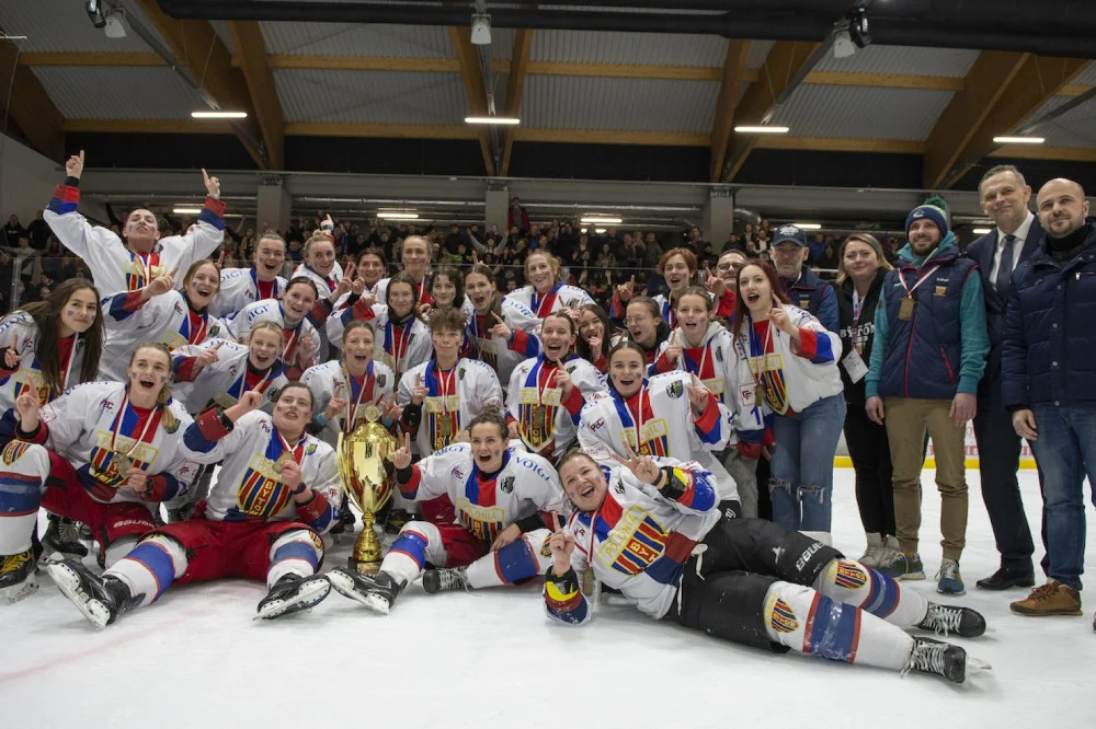 Bytom: Złoto hokeistek, hat trick Wiktorii Dziwok w finale Polskiej Ligi Hokeja Kobiet