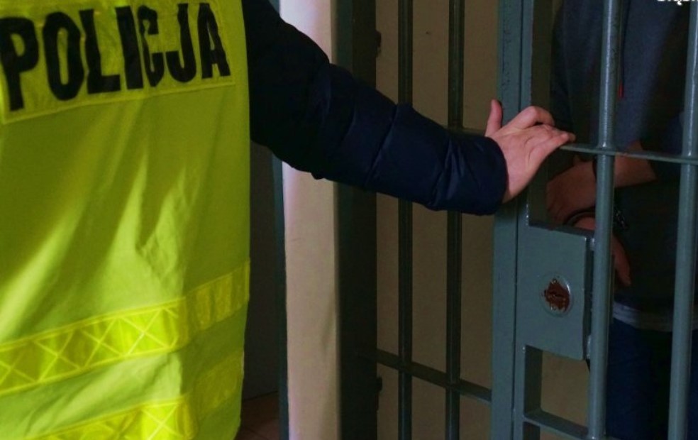 Bytom: Napadli na 38-latka. Dwóch sprawców z aresztem i dozorem policyjnym