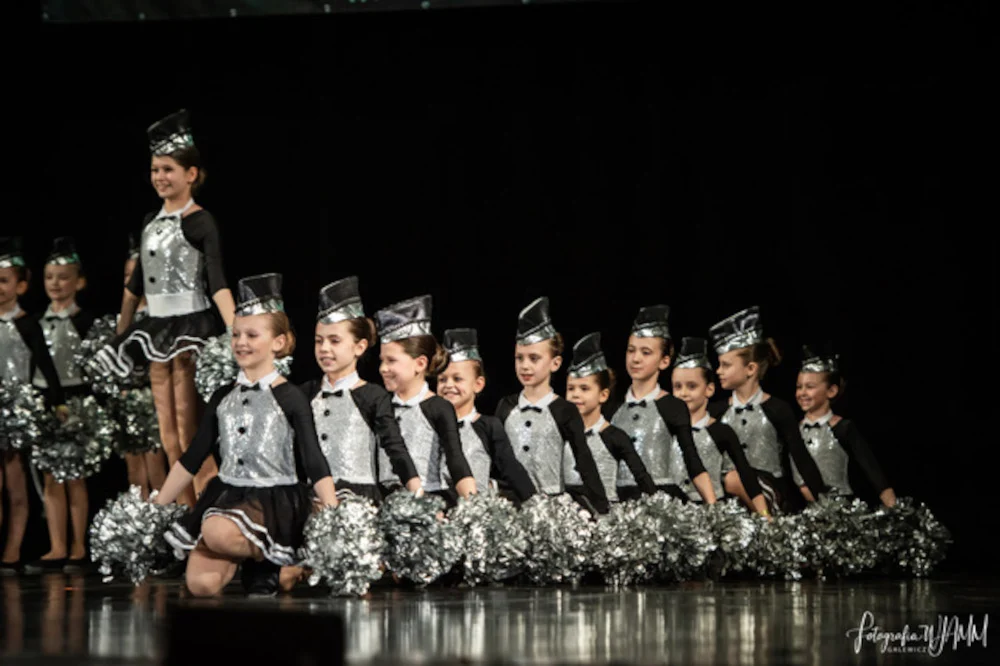 Bytomskie mażoretki z UKS Charms Bytom z medalami