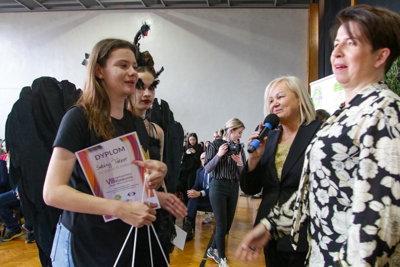 Finał VIII edycji Ogólnopolskiego Konkursu "Młody mistrz fryzjerstwa" 11