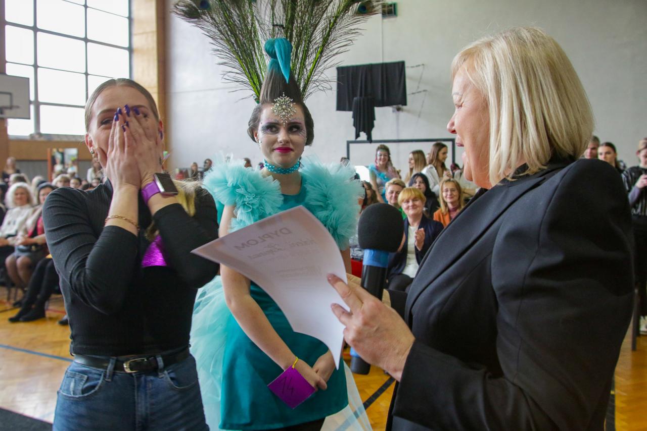 Finał VIII edycji Ogólnopolskiego Konkursu "Młody mistrz fryzjerstwa" 13