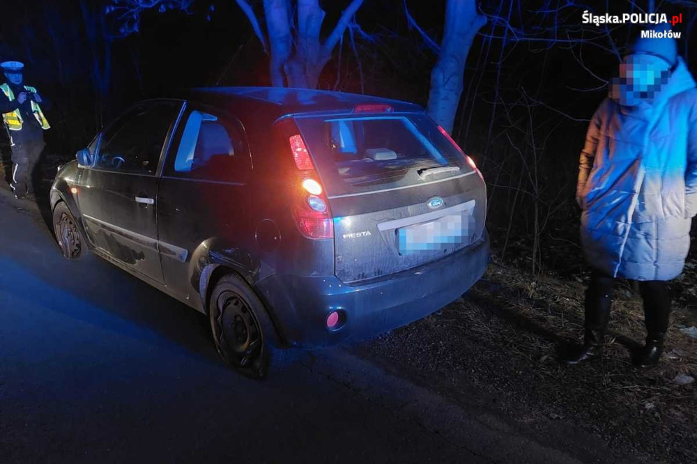 Mało brakowało, a byłby karambol. Groźna kolizja między Mikołowem a Wyrami