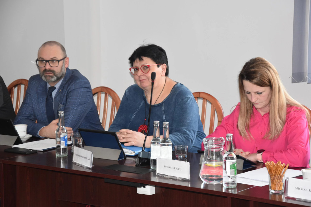 51. sesja Rady Powiatu z Ambasadorami Pokoju