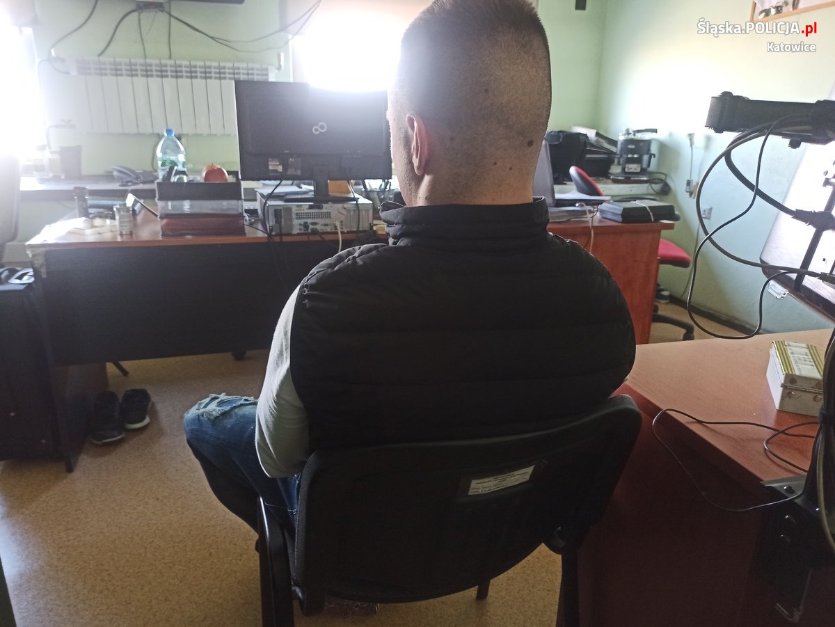 Chciał oszukać na 850 tysięcy zł. Fałszywy policjant zatrzymany