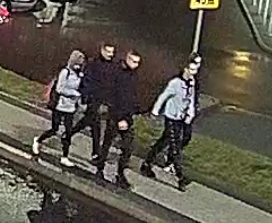 Pobili dwóch nastolatków. Rozpoznajesz ich?