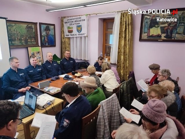 Debata społeczna o bezpieczeństwie seniorów