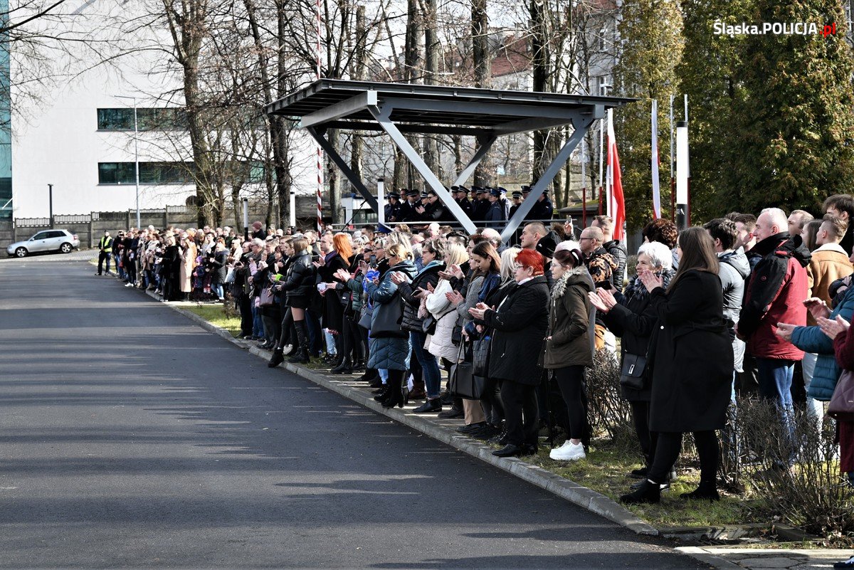 Nowi policjanci wstąpili w szeregi katowickiego garnizonu