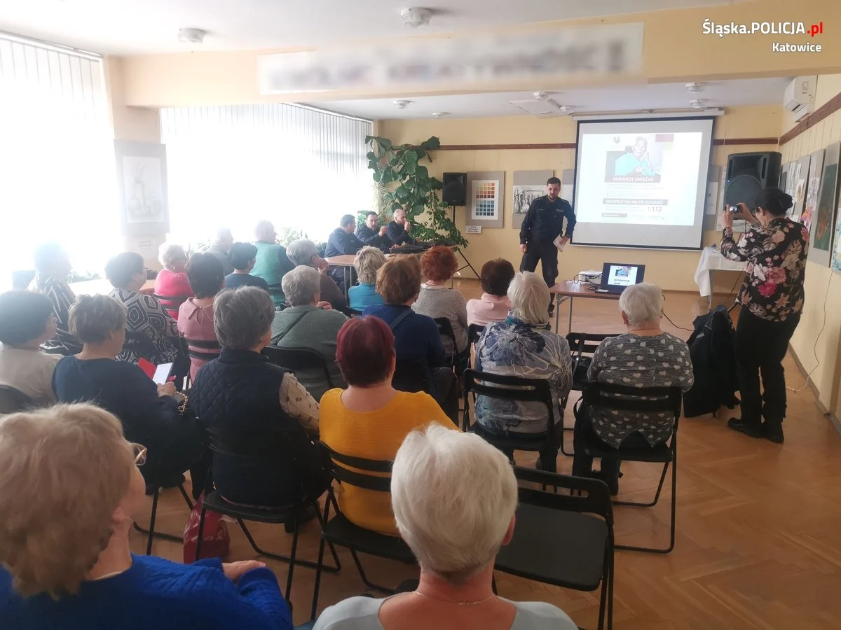 Internet – źródło wiedzy czy zagrożenia? Debata z mieszkańcami Osiedla Tysiącleci