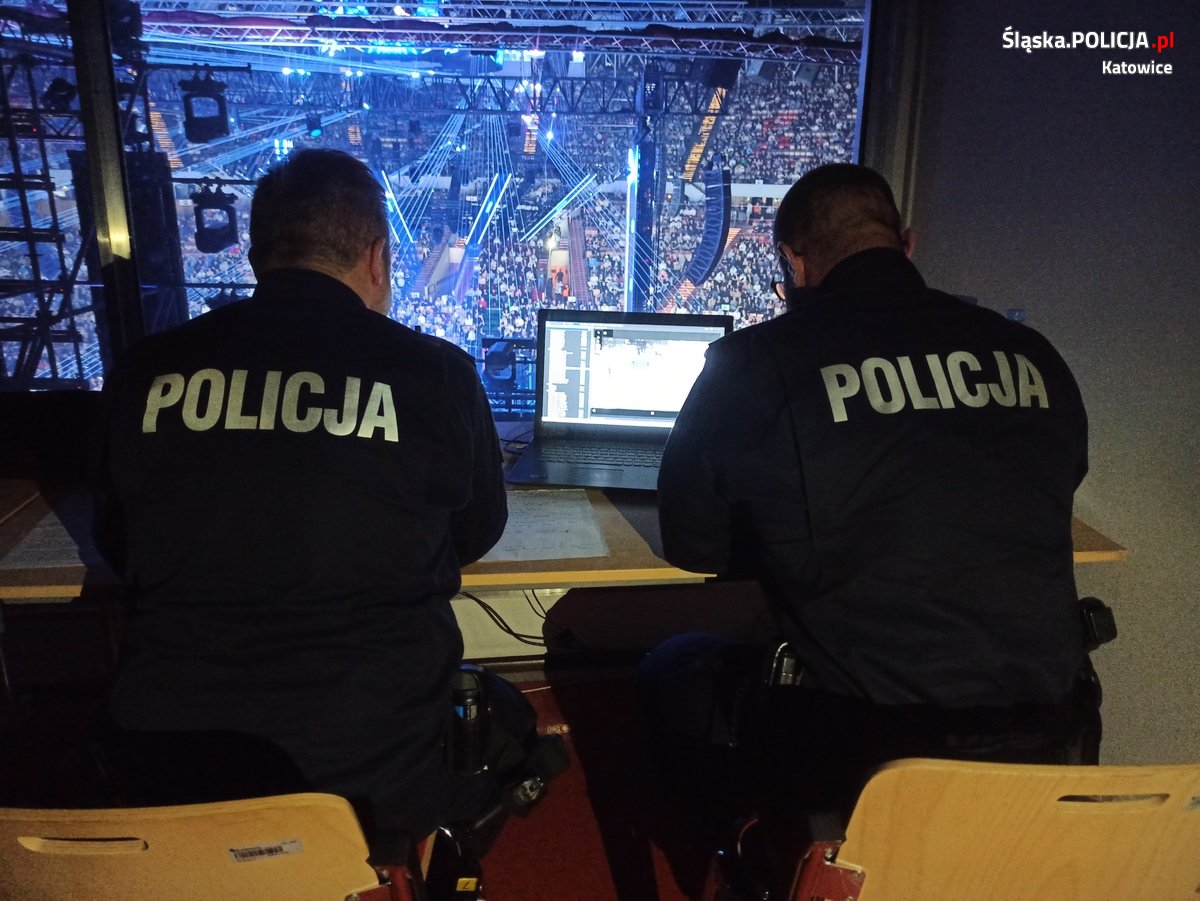 Katowiccy policjanci zabezpieczali imprezy masowe