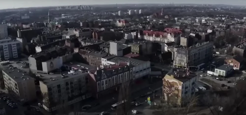 Cwajka oczami jutubera. Czy rzeczywiście jest aż tak źle? Mieszkańcy zaprzeczają