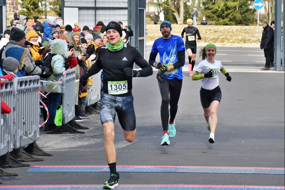 Biegacze przywitali wiosnę! Zobaczcie zdjęcia z Biegu Wiosennego w Parku Śląskim!
