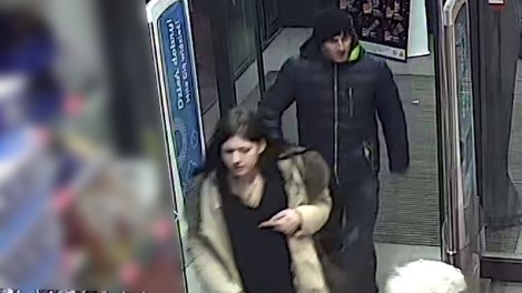 Chorzowscy policjanci poszukują sprawców kradzieży