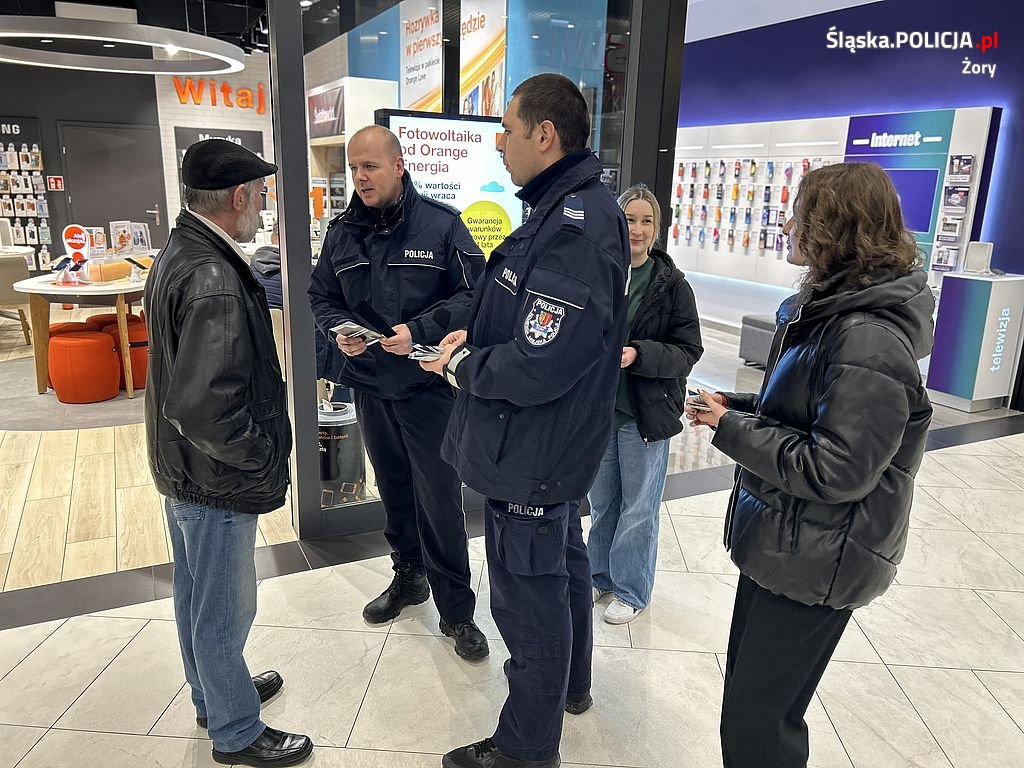 Dwie policyjne akcje, ale jeden cel - dbajmy o swoje bezpieczeństwo! / fot. KMP Żory 11
