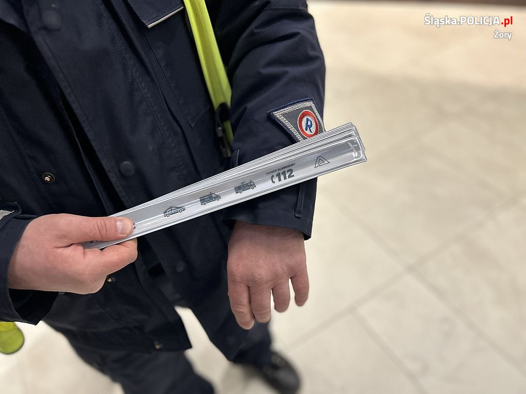 Dwie policyjne akcje, ale jeden cel - dbajmy o swoje bezpieczeństwo! / fot. KMP Żory 17